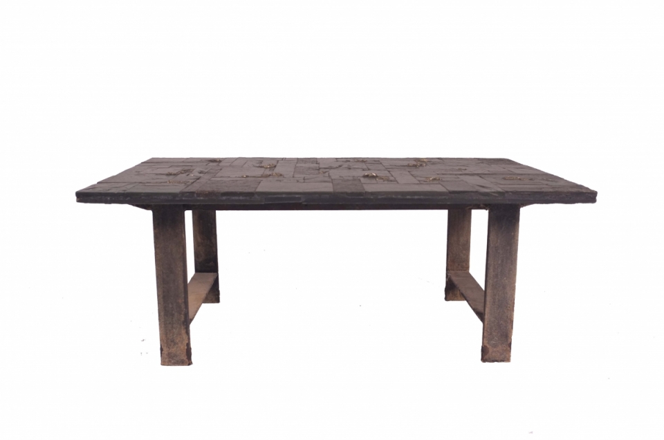 pia-manu-slate-table.jpg