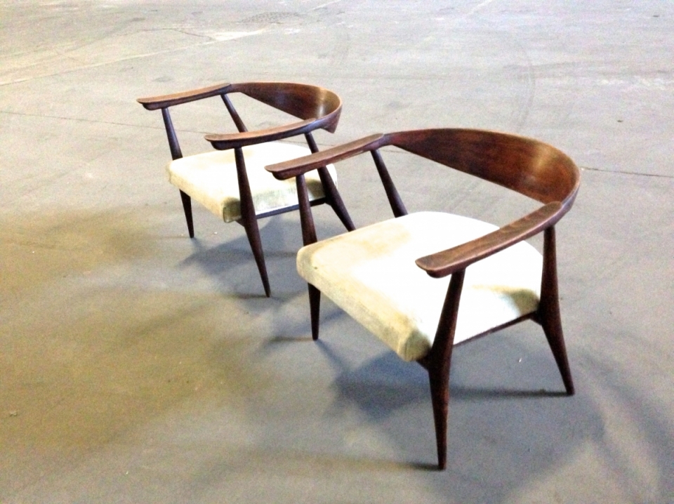 ico-parisi-easy-chairs.jpg