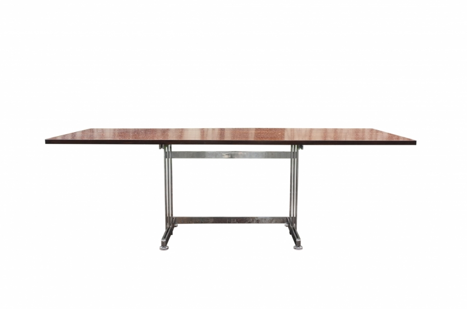 jules-wabbes-table.jpg