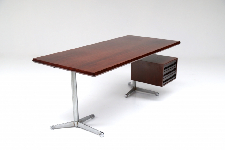 osvaldo-borsani-tecno-desk-bureau-boomerang.jpg