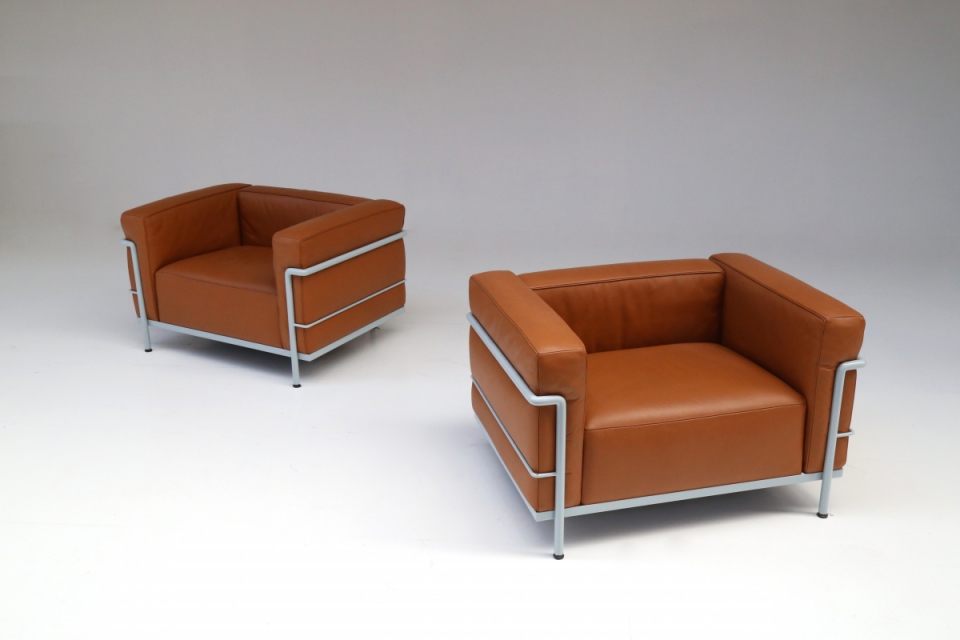 lc3-le-corbusier-cassina.jpg