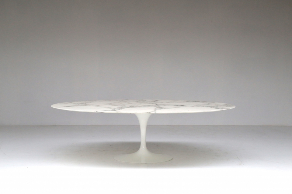 saarinen-knoll-tulip-tafel-table-ovaal.jpg