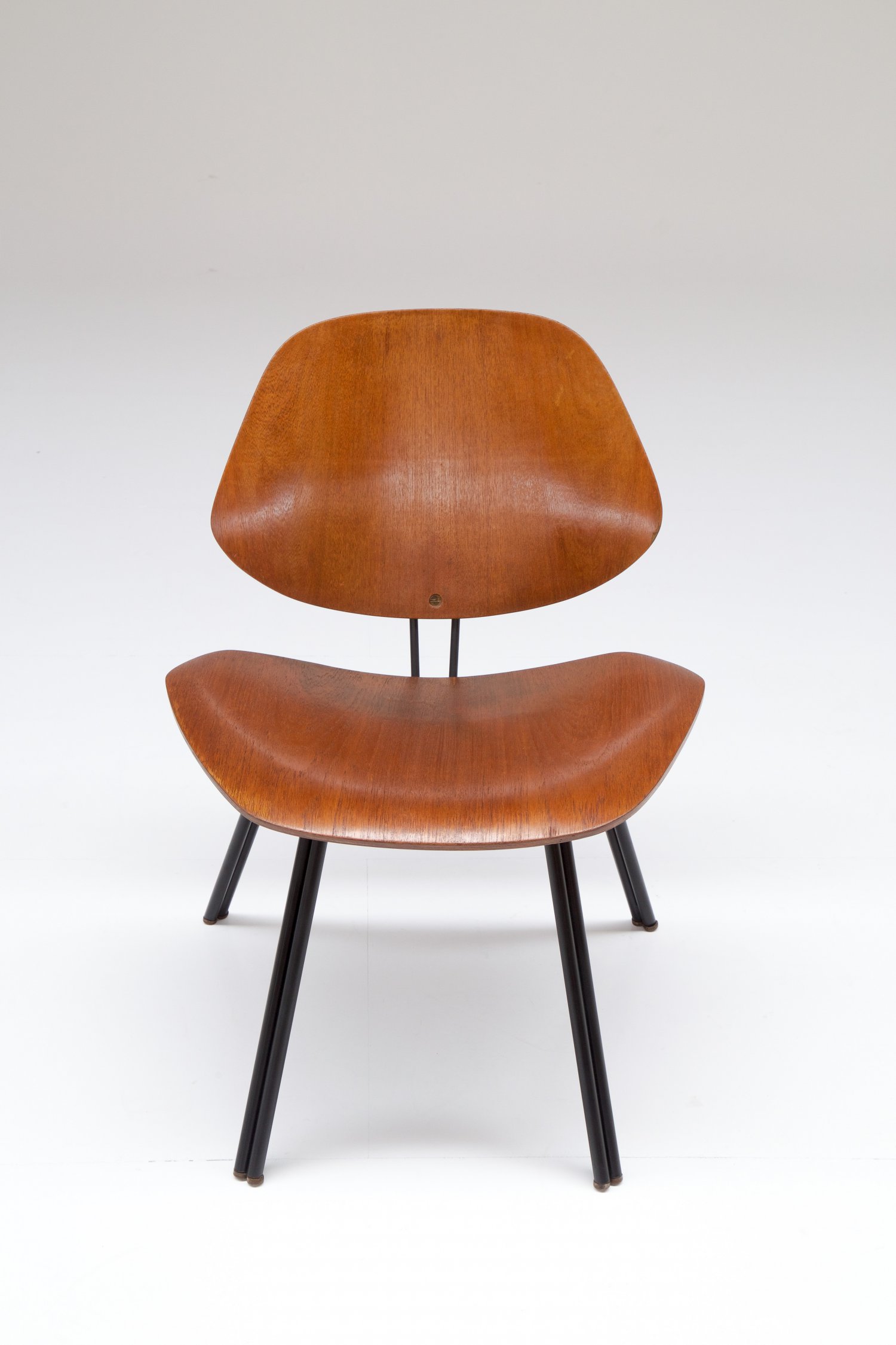 P31 lounge chair Osvaldo Borsani