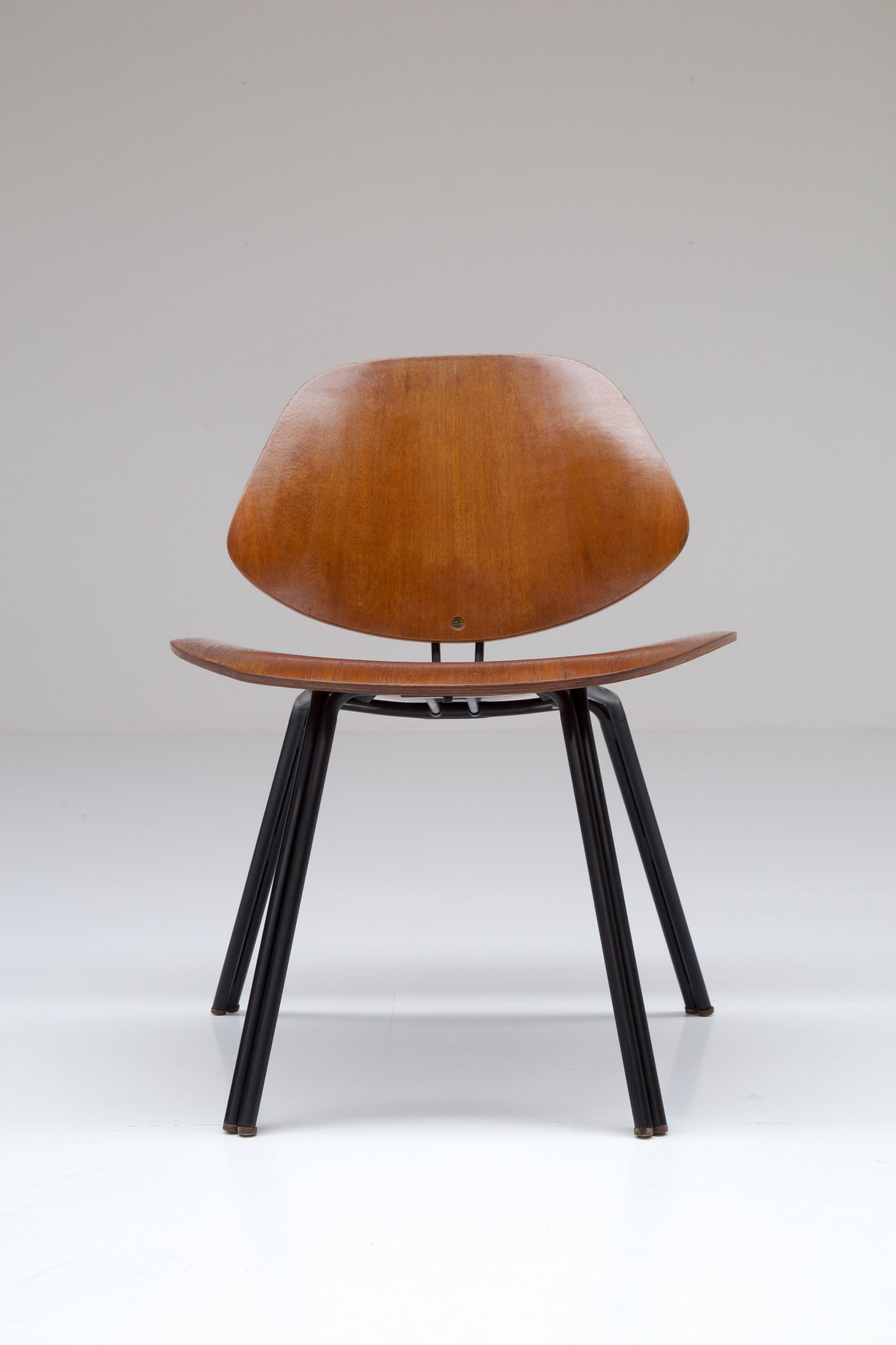 P31 lounge chair Osvaldo Borsani