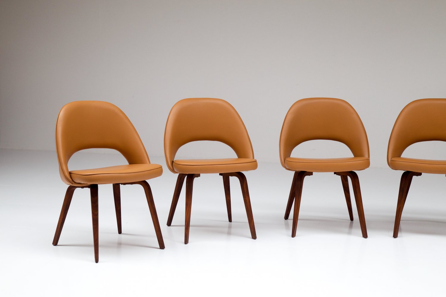 Large set of conference chairs by Eero Saarinen for Knoll
