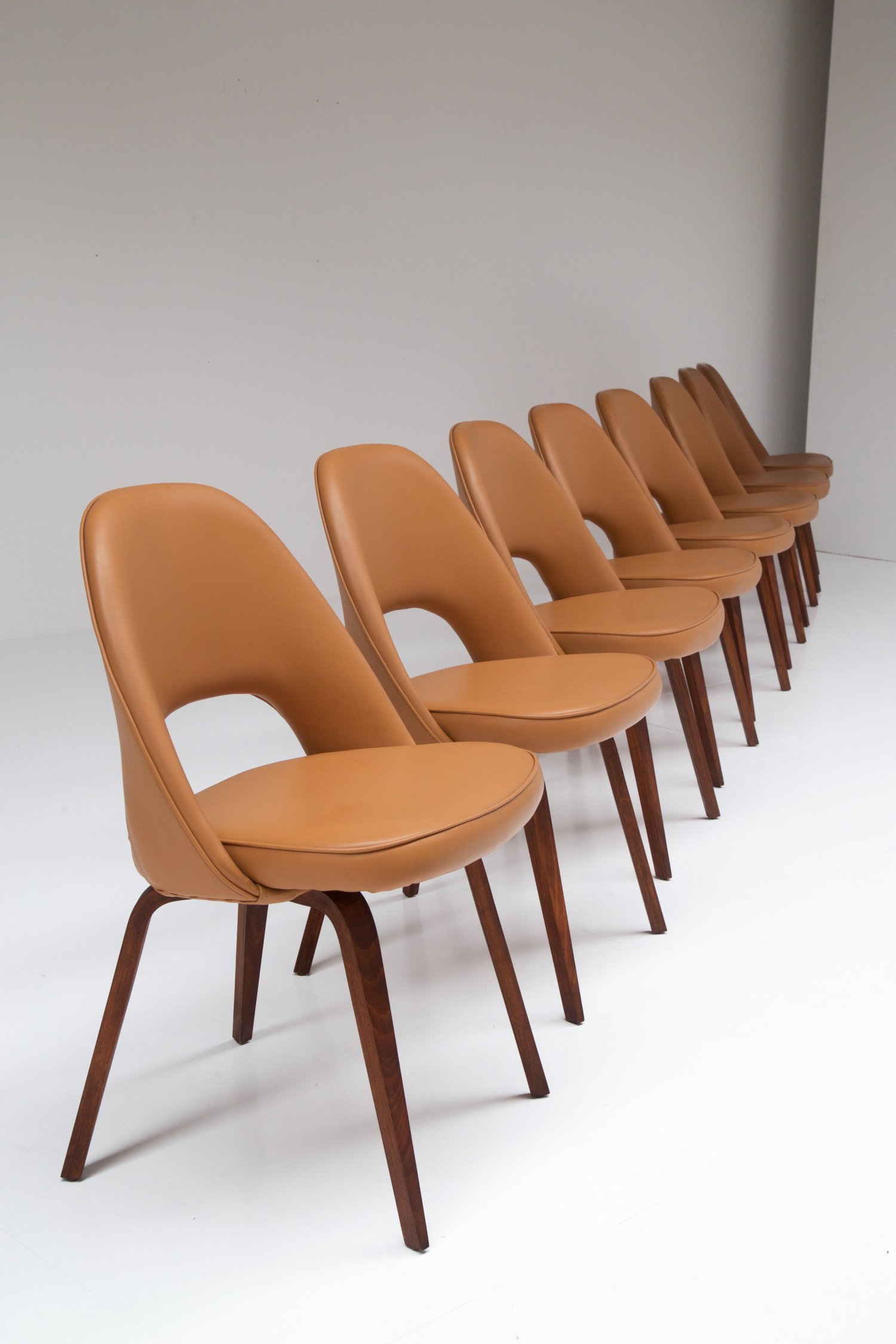 Large set of conference chairs by Eero Saarinen for Knoll