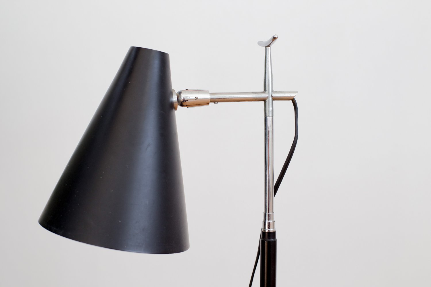 Type 201 Floor / Desk lamp by Giuseppe Ostuni and Renato Forti for Oluce