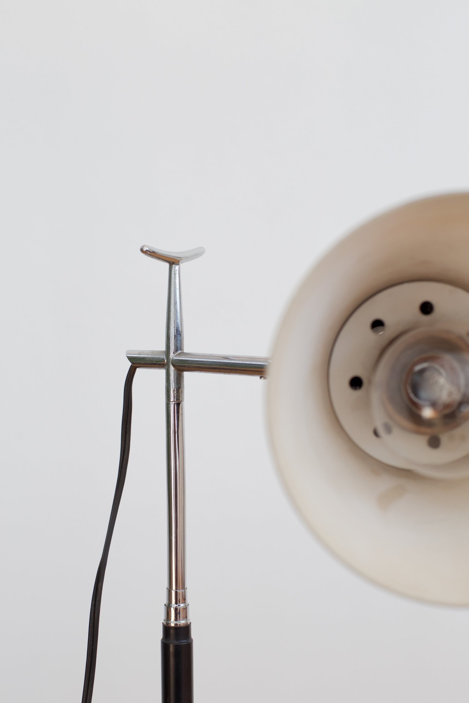 Type 201 Floor / Desk lamp by Giuseppe Ostuni and Renato Forti for Oluce