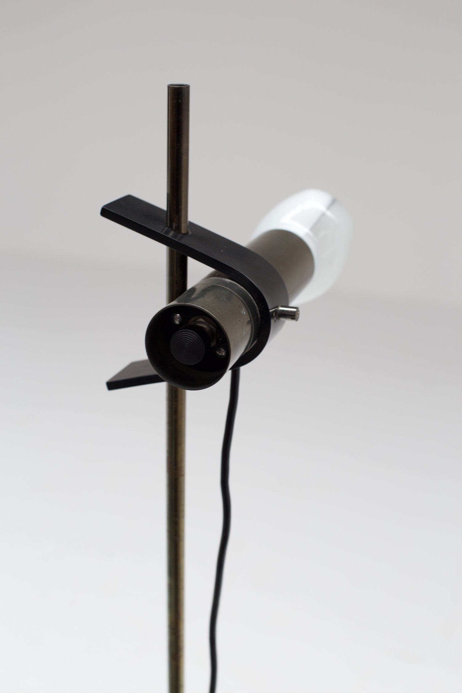 Renato Forti & Angelo Ostuni Type 399 floorlamp for Oluce