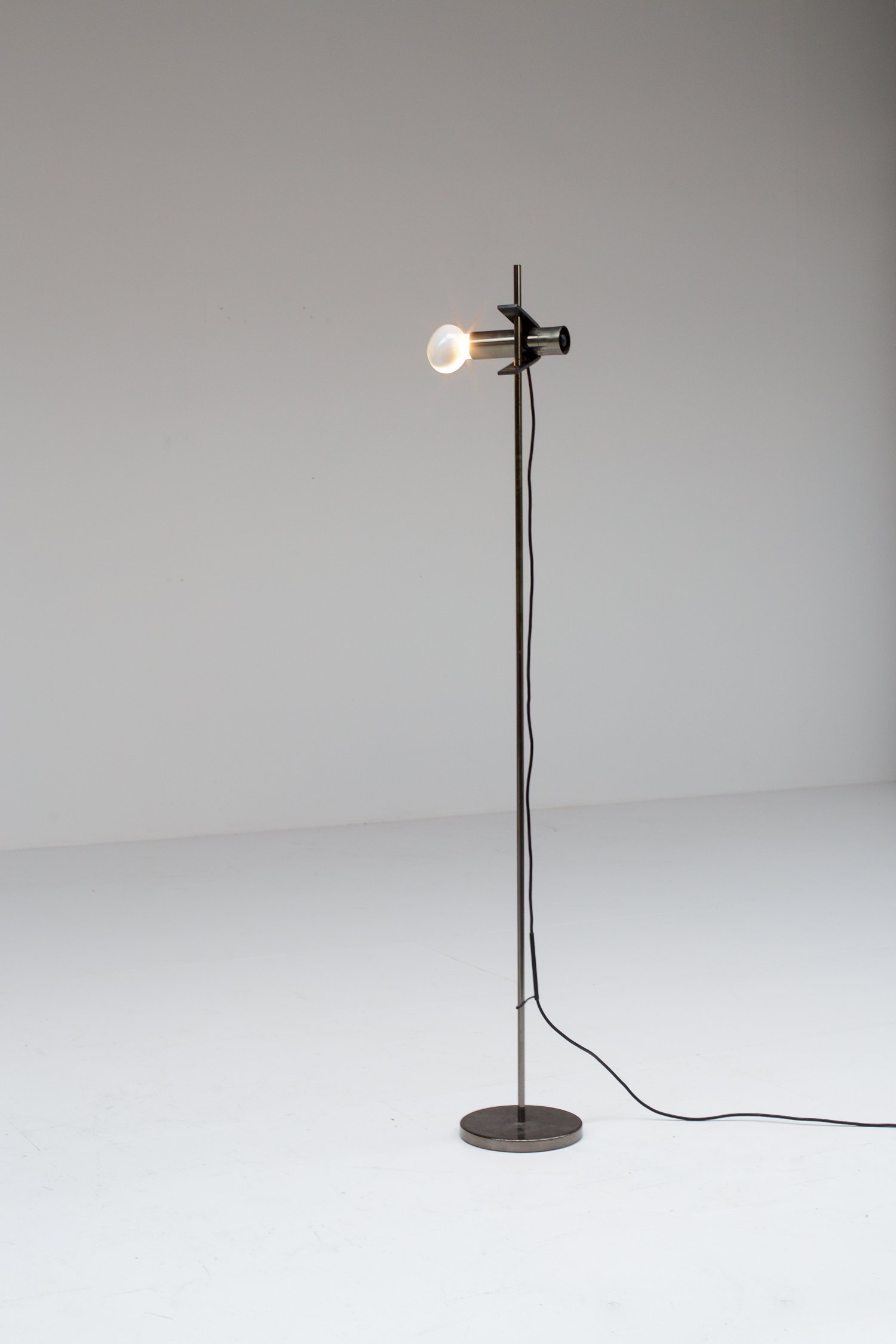 Renato Forti & Angelo Ostuni Type 399 floorlamp for Oluce