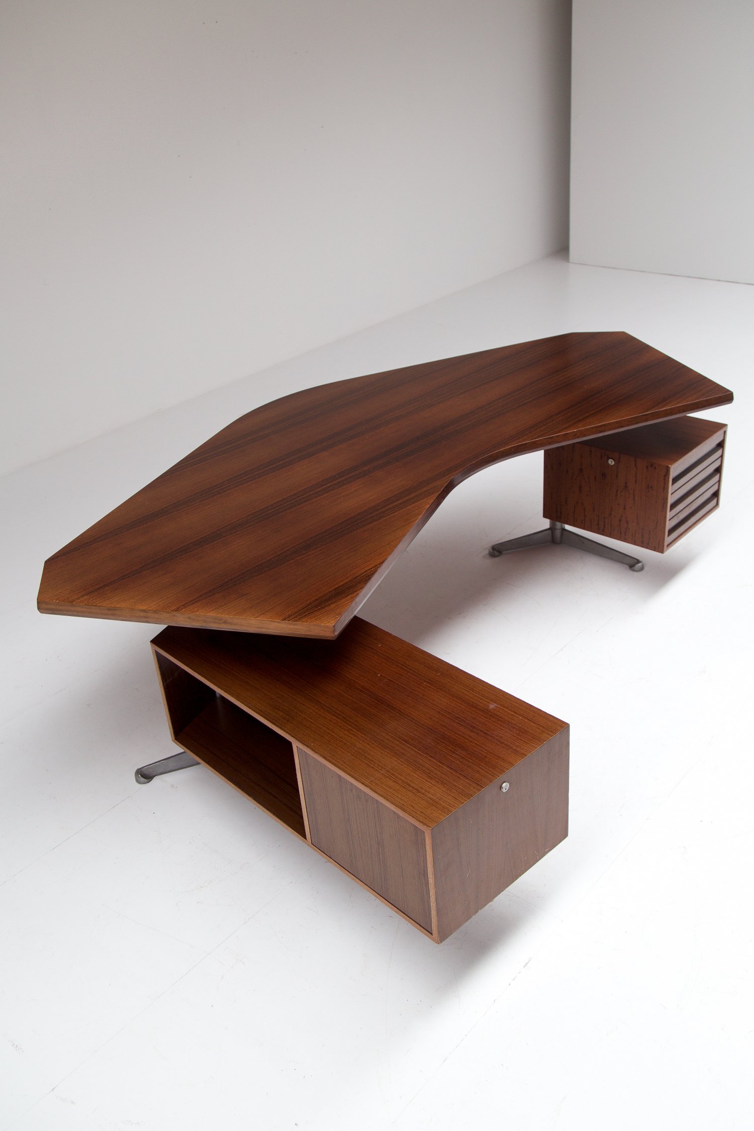 Osvaldo Borsani Boomerang desk for Tecno Milano