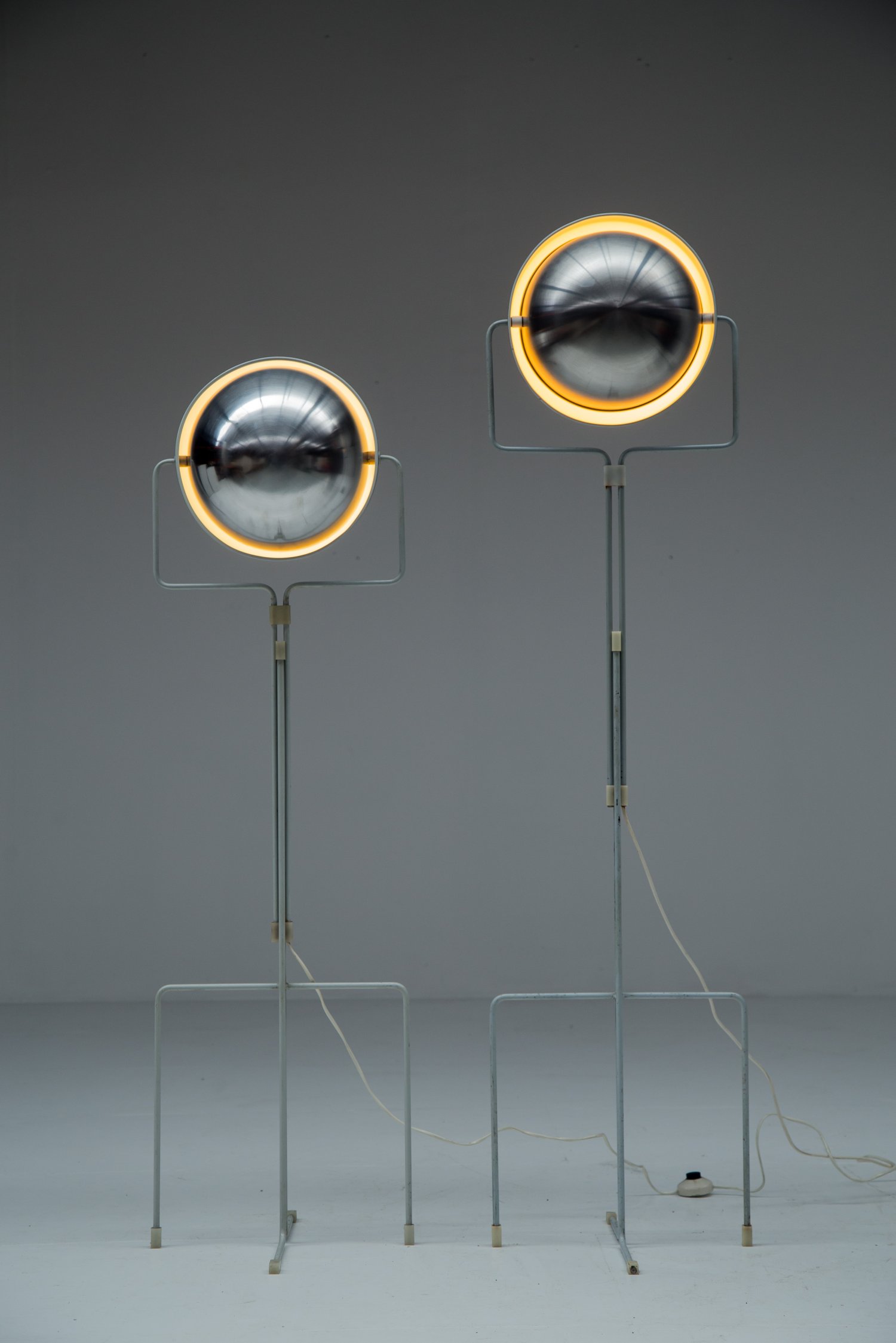 Raak Eclips floor lamp by Jelles.