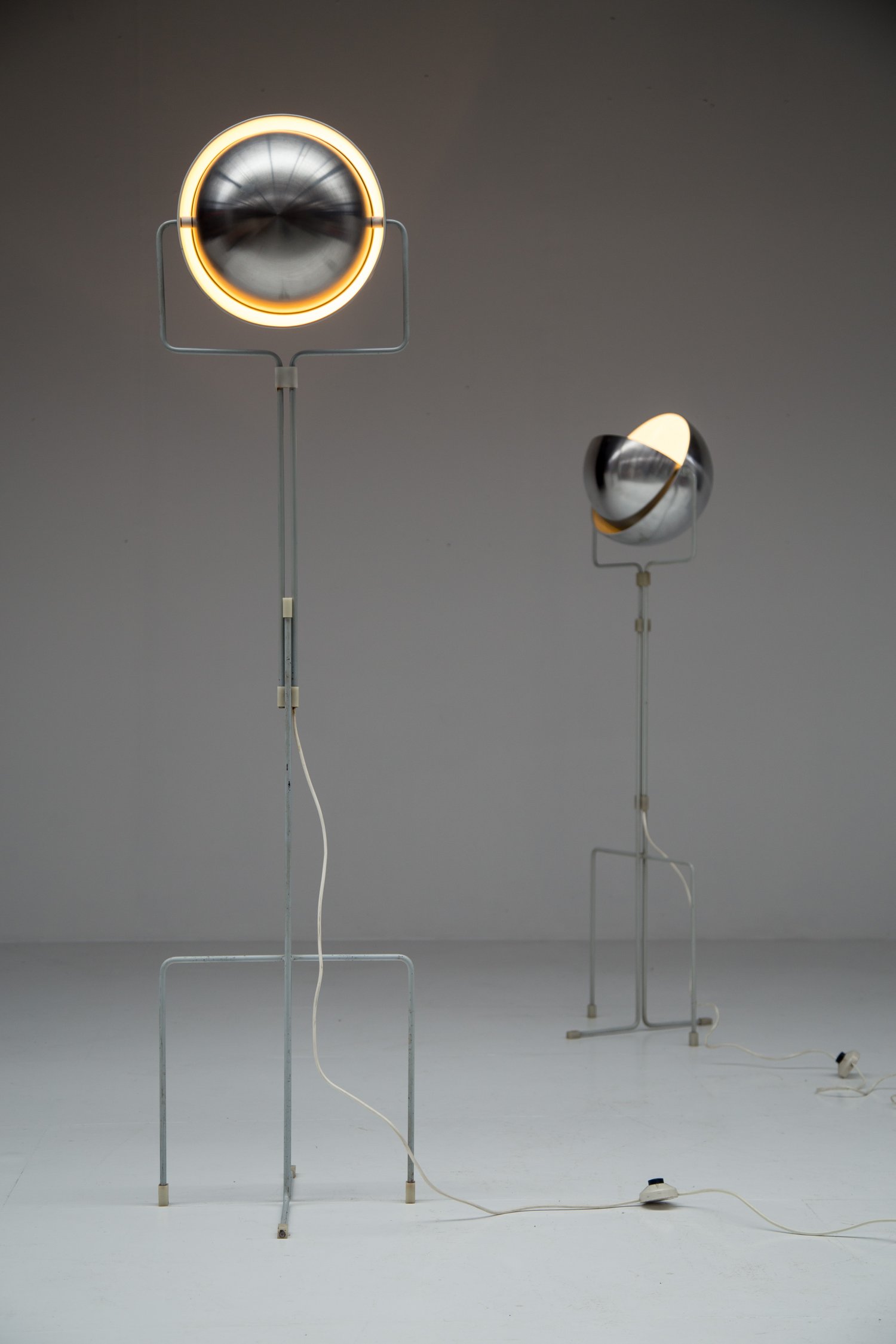 Raak Eclips floor lamp by Jelles.