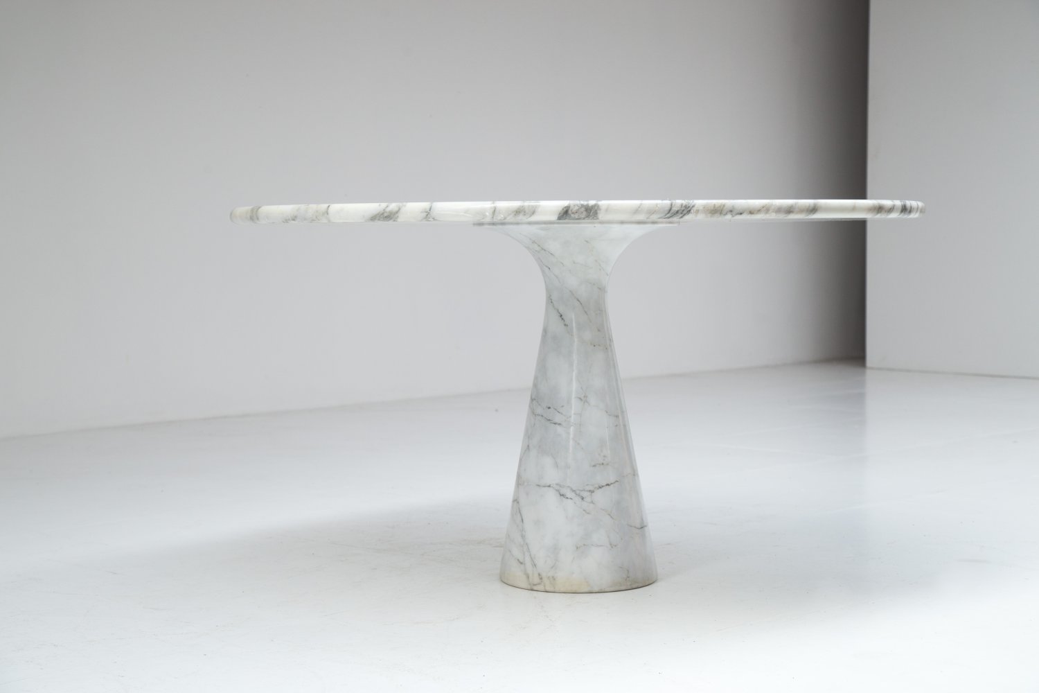 Angelo Mangiarotti dining table