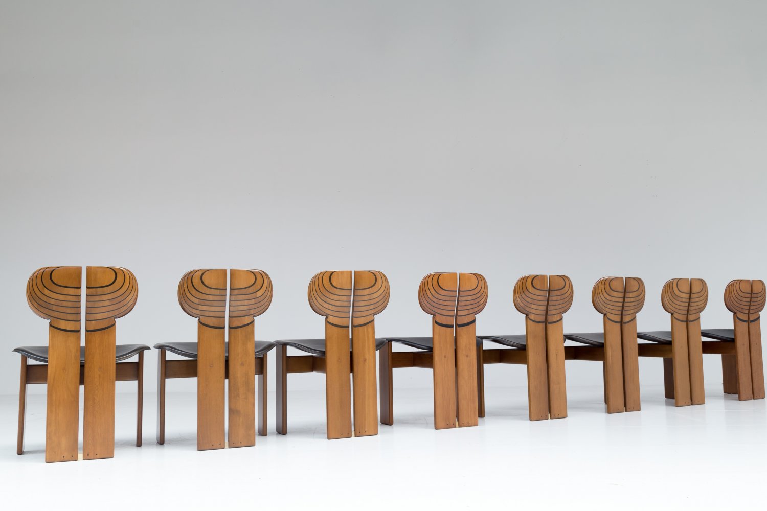 Set of 8 'Africa' chairs for Maxalto