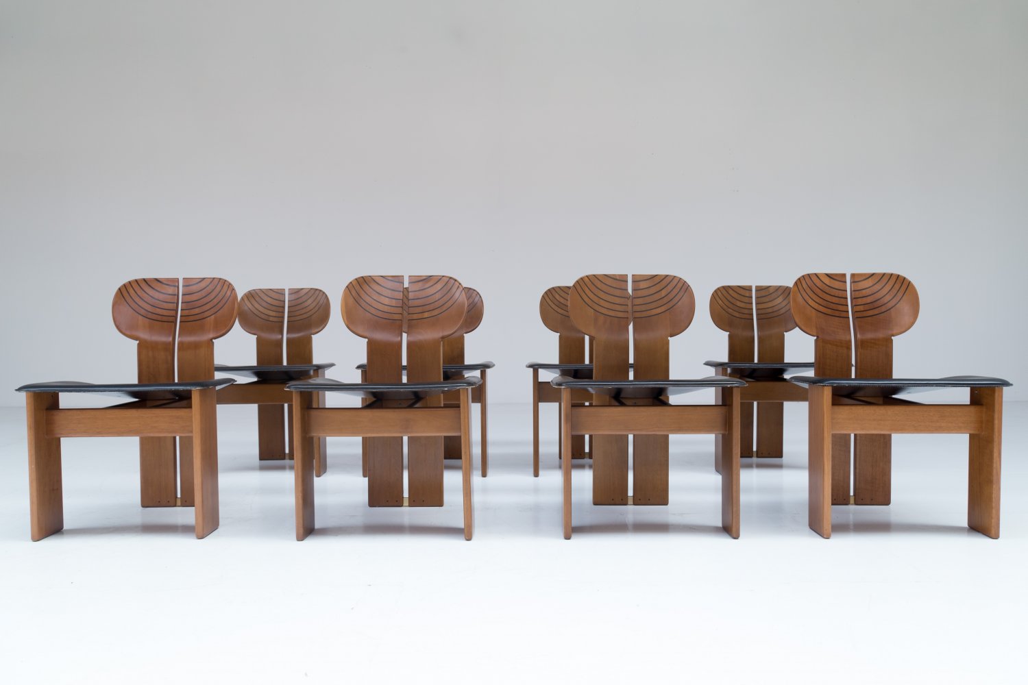 Set of 8 'Africa' chairs for Maxalto