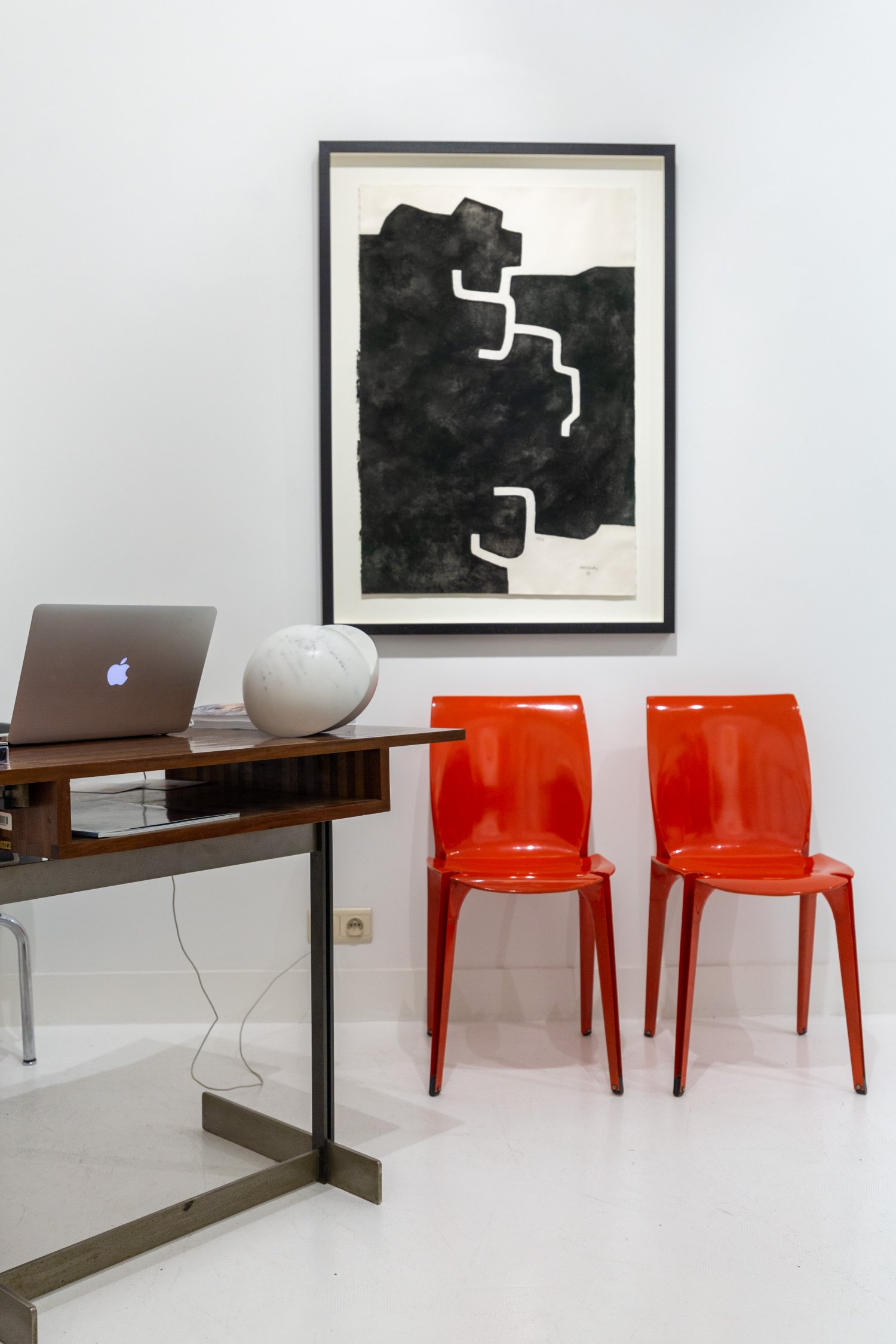 Pair of red 'Lambda' chairs by Marco Zanuso & Richard Sapper