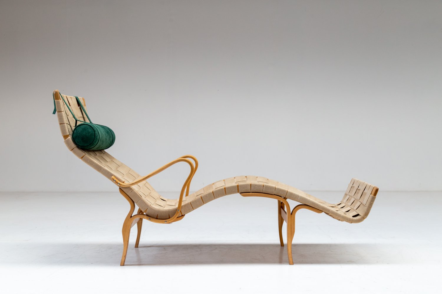 Bruno Mathsson 'Pernilla III' lounge chair.