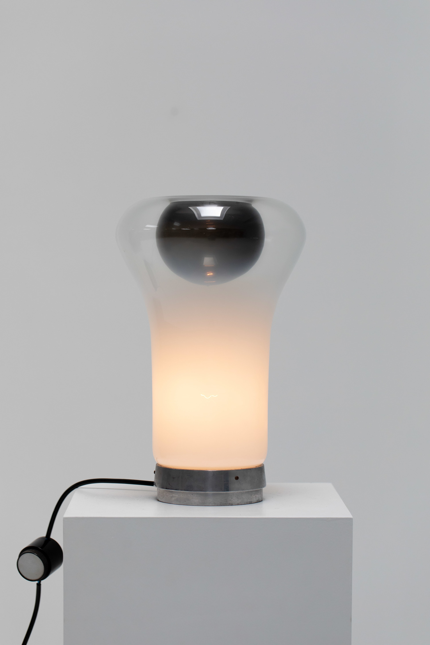 Saffo Lamp by Angelo Mangiarotti for Artemide