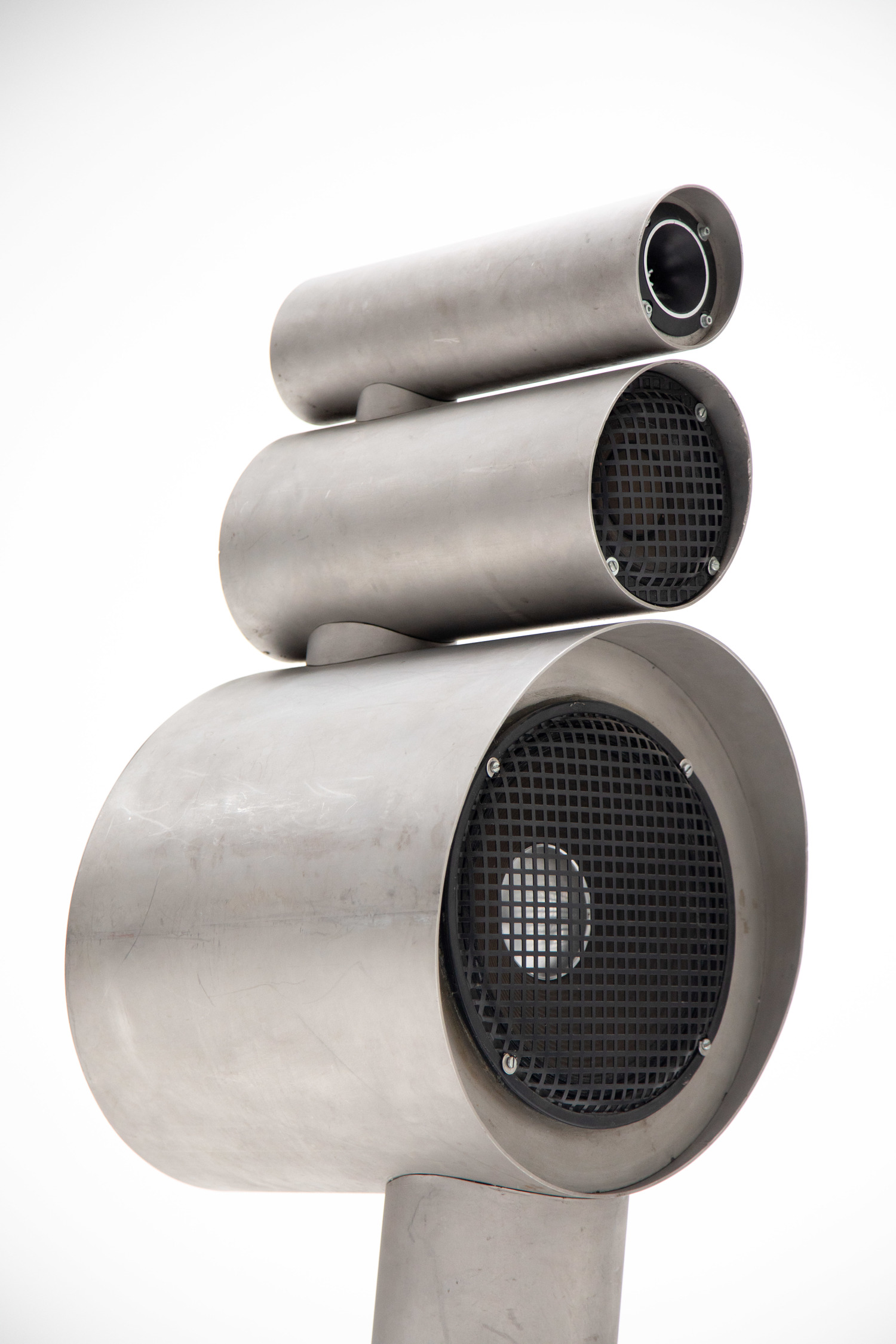 Aluminium speakers