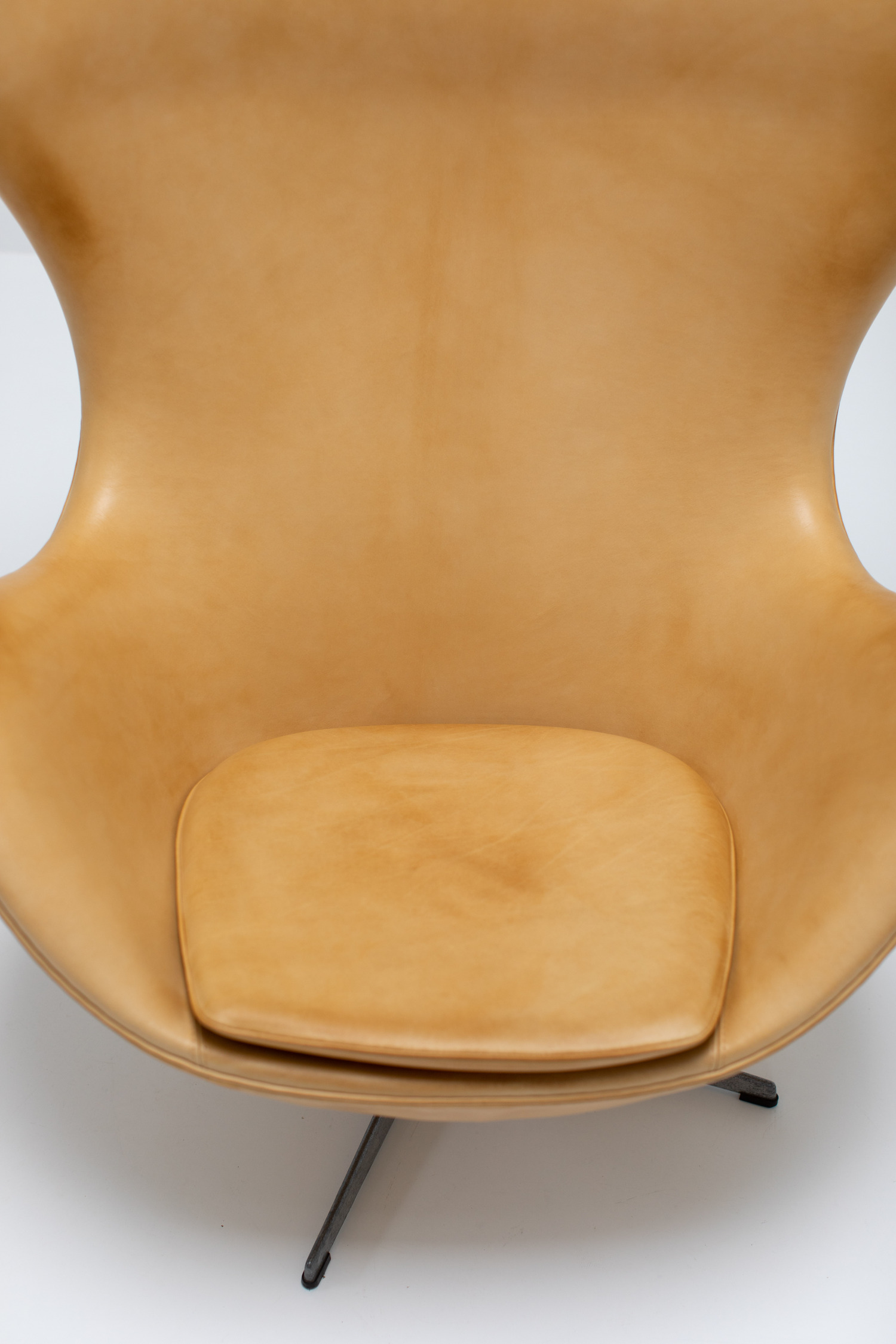 Arne Jacobsen Egg chair