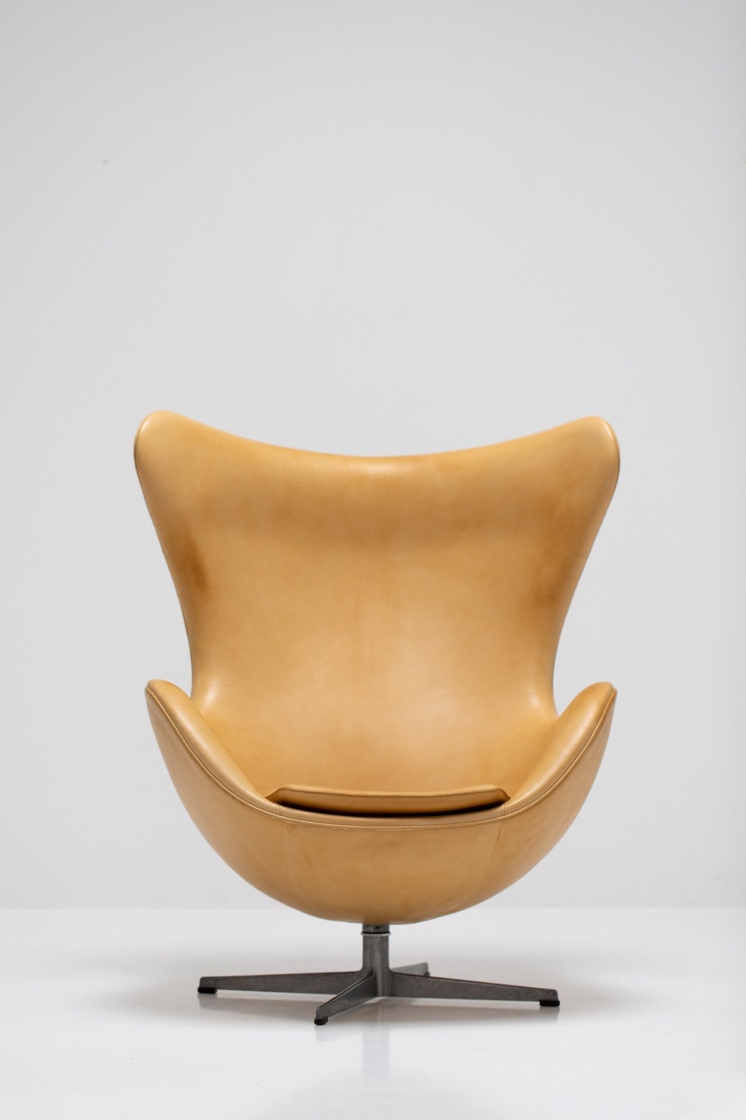 Arne Jacobsen Egg chair