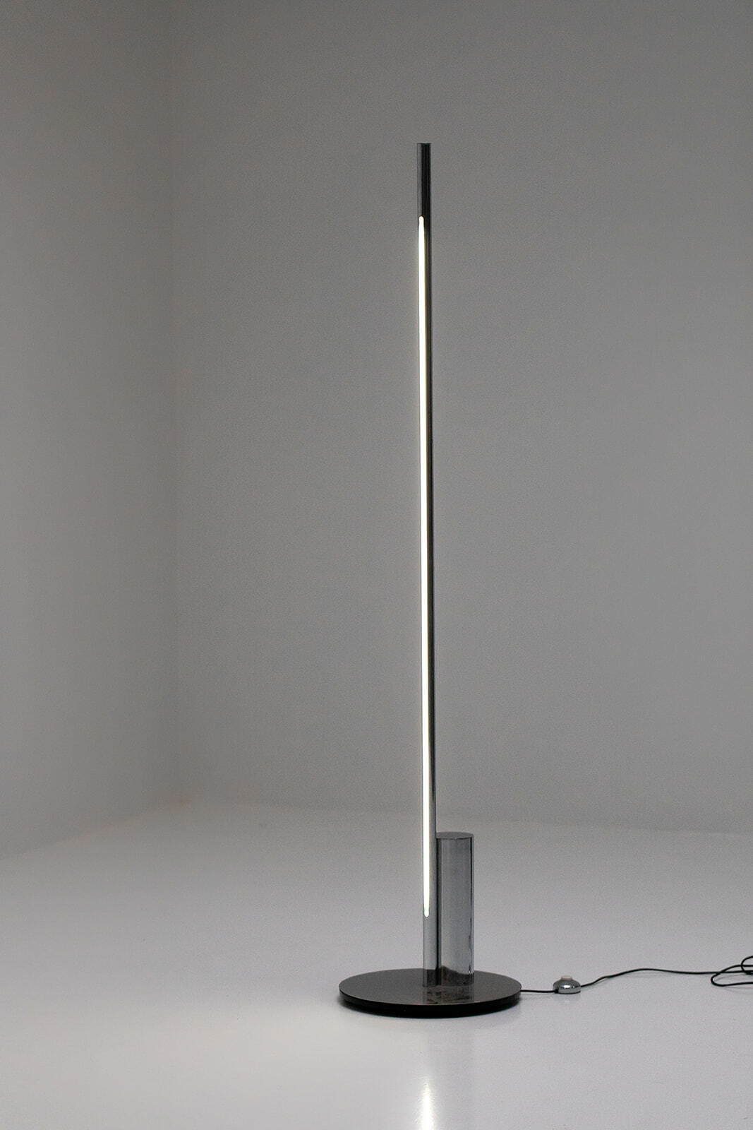 Nanda Vigo lamp by Arredoluce