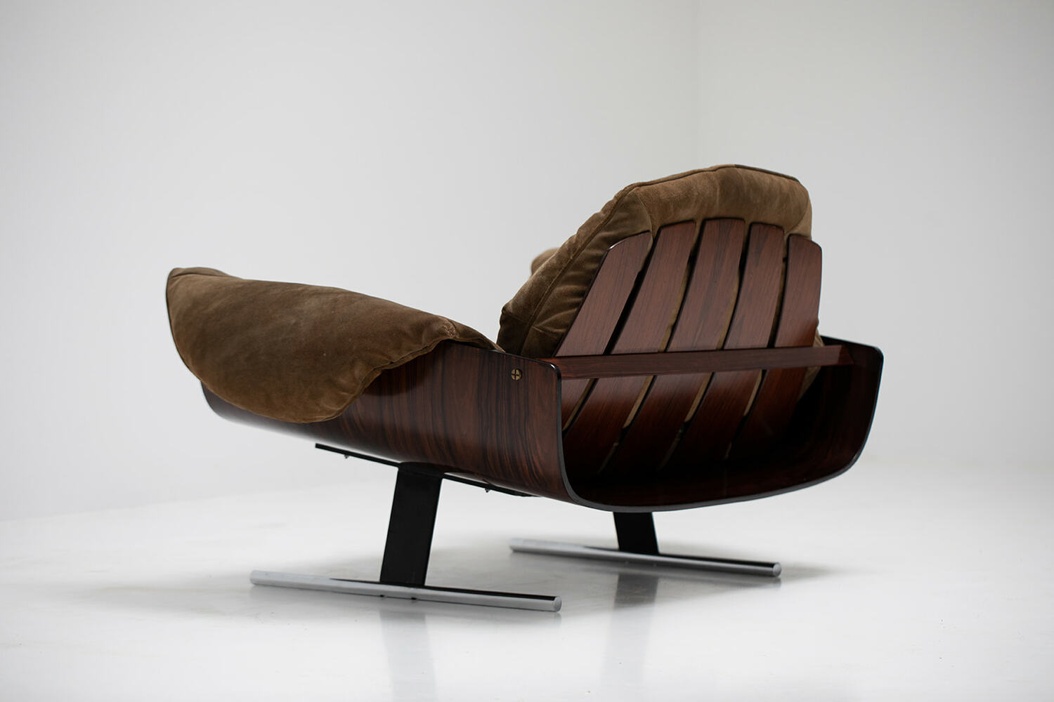 Jorge Zalszupin 'Presidencial' Chair by L'Atelier