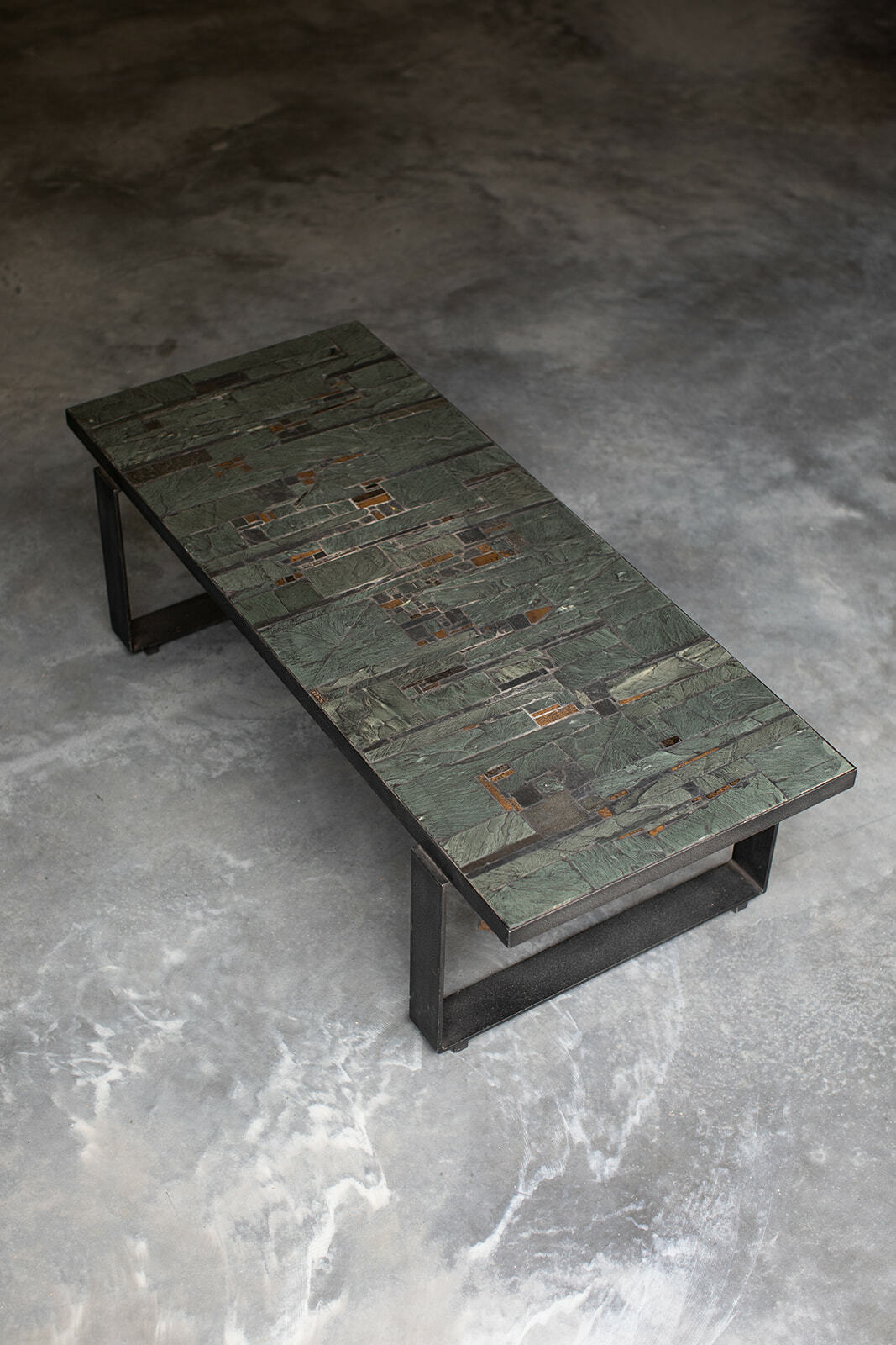 Pia Manu coffee table