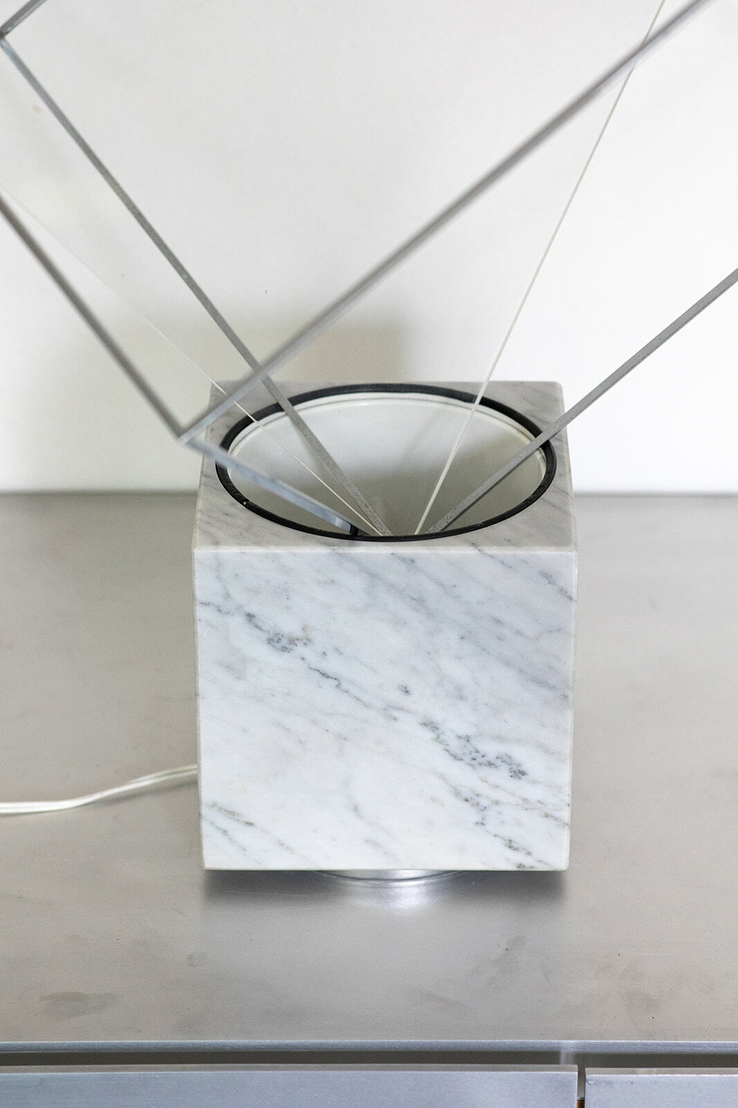Tulpa lamp by Claudio Salocchi for Lumenform