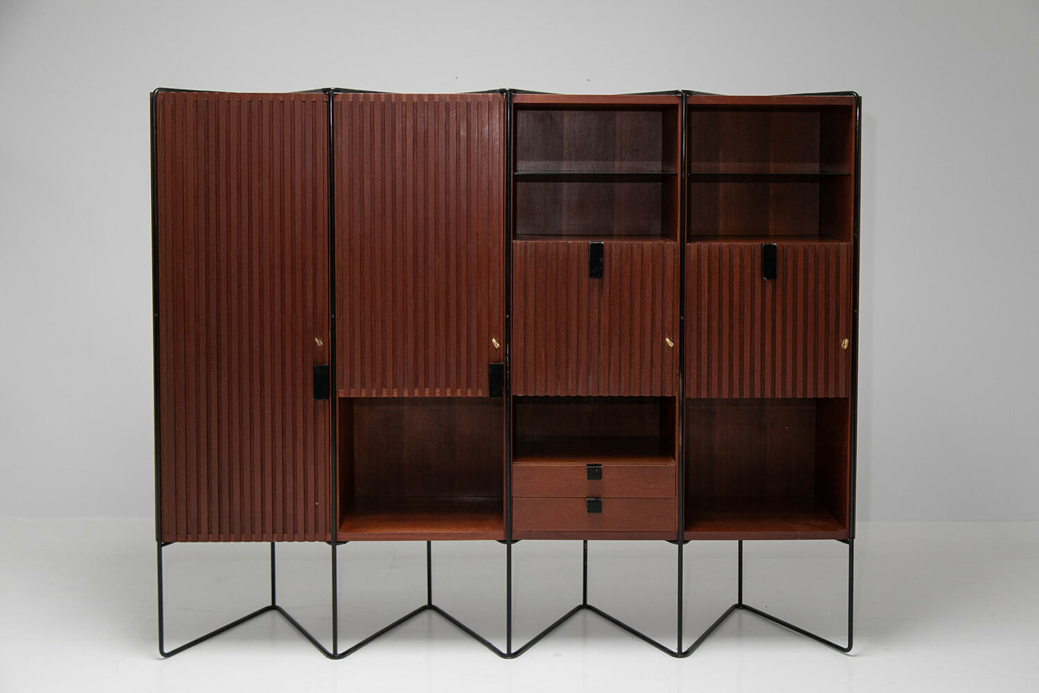 Taichiro Nakai cabinet Permanente Mobili Italy 1953