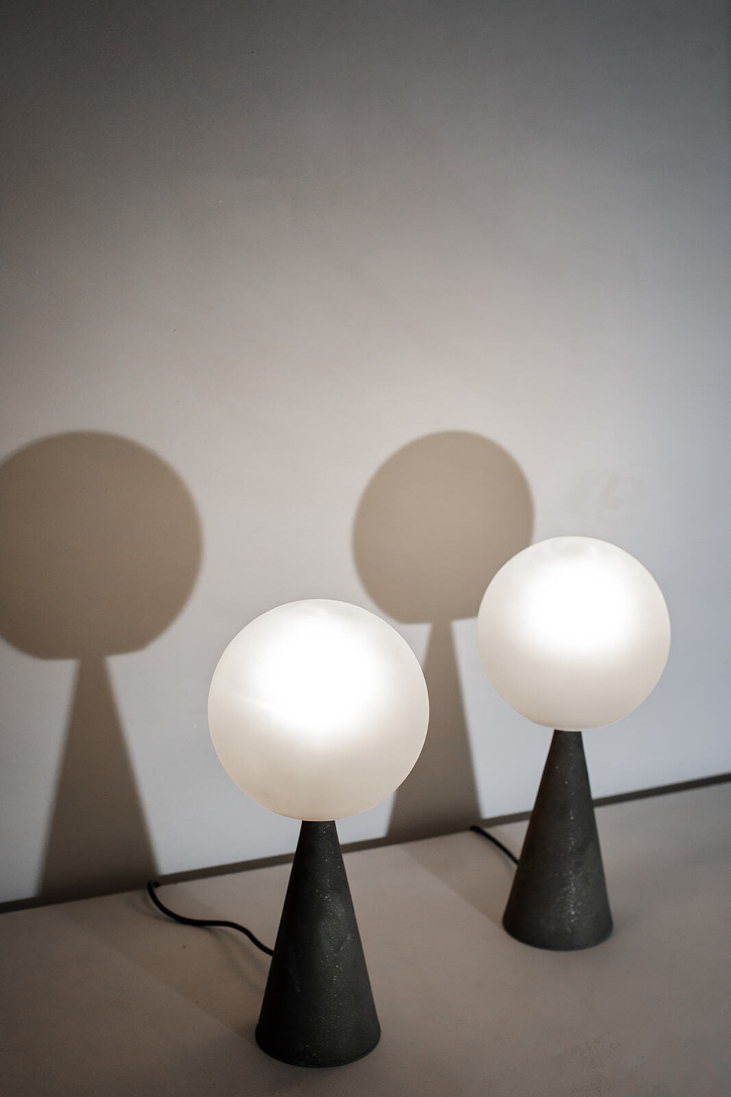 Pair of Bilia lamps by Gio Ponti for Fontana Arte
