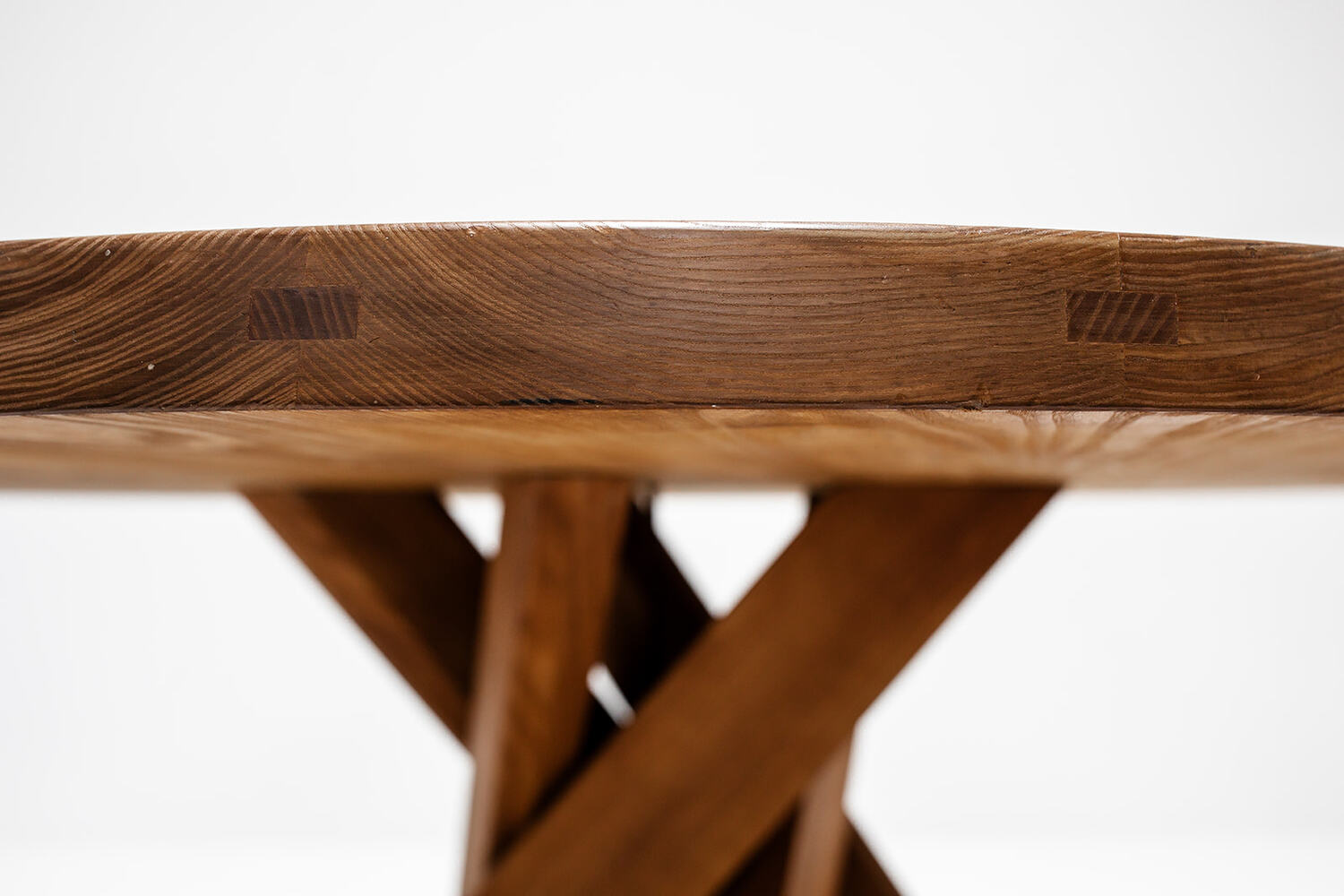 Round dining table by Pierre Chapo